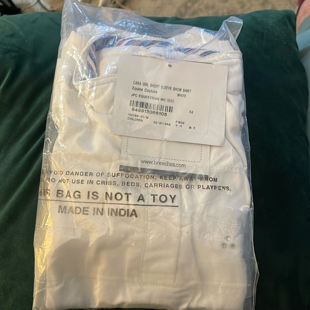 CARA Girl Short Sleeve Show Shirt 
Equine Couture